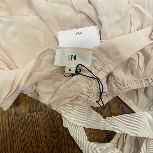 LPA Women’s Small Long Sleeved Open Back Mini Dress - NWT - Picture 3 of 3